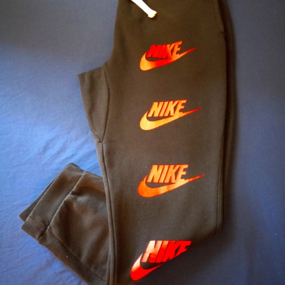 Nike Sweatpants